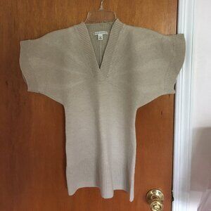 Banana Republic Beige 100% Wool Sweather with Wide & Short Sleeves